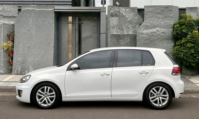 VOLKSWAGEN福斯 GOLF  第5張相片
