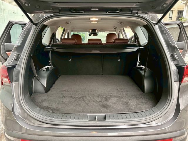 HYUNDAI現代 SANTA FE  第13張相片