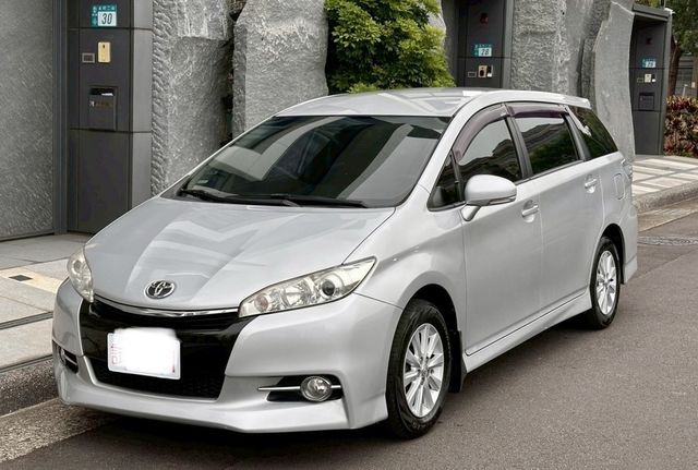 TOYOTA豐田 WISH  第1張相片
