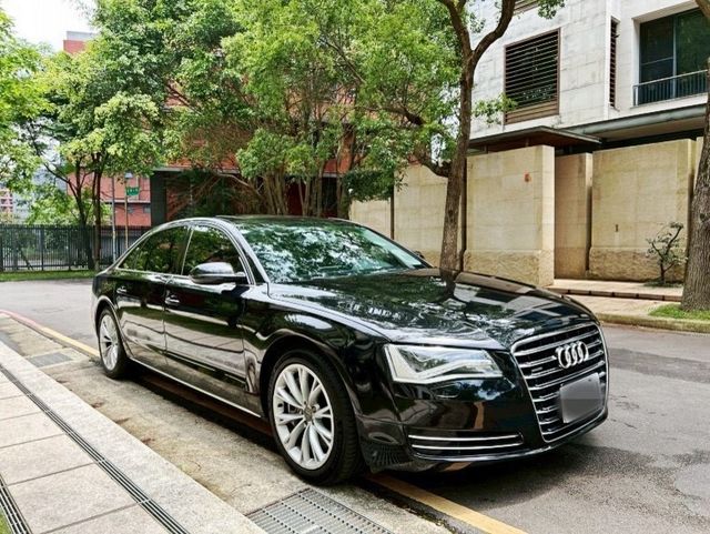 AUDI奧迪 A8  第2張相片