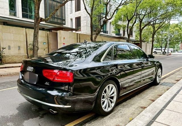 AUDI奧迪 A8  第3張相片