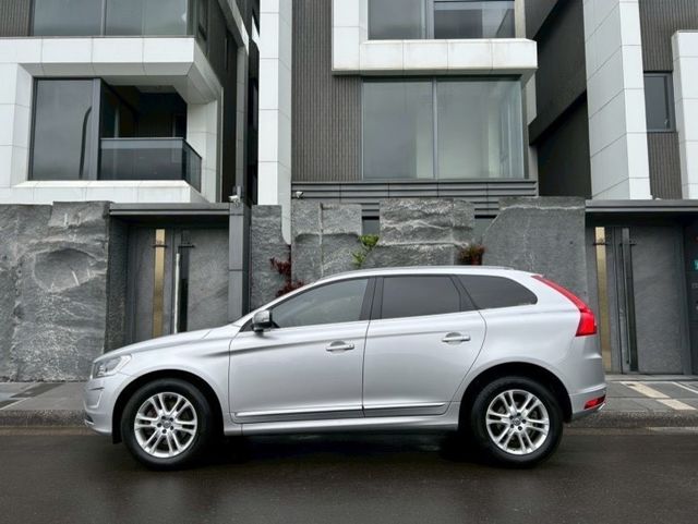 VOLVO富豪 XC60  第3張相片