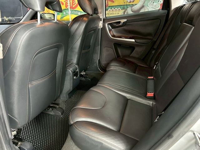 VOLVO富豪 XC60  第7張相片