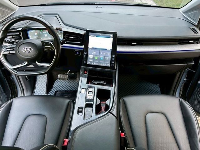 HYUNDAI現代 CUSTIN  第6張相片