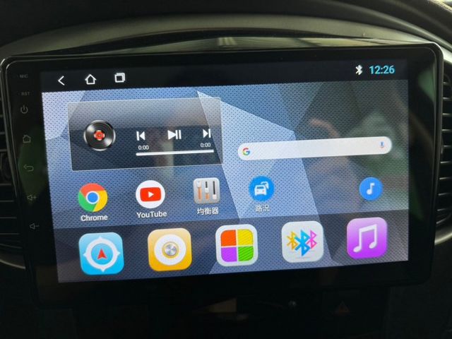家庭用車 安卓機 後座分離傾倒 藍芽音訊 ISOFIX-兒童座椅固定系統  第7張相片