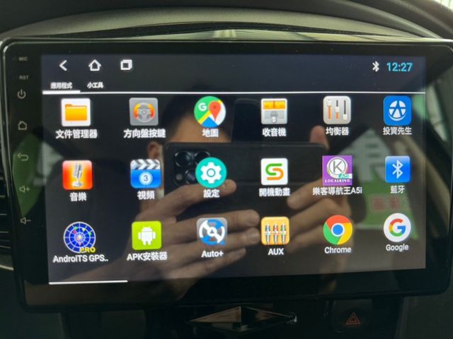 家庭用車 安卓機 後座分離傾倒 藍芽音訊 ISOFIX-兒童座椅固定系統  第10張相片