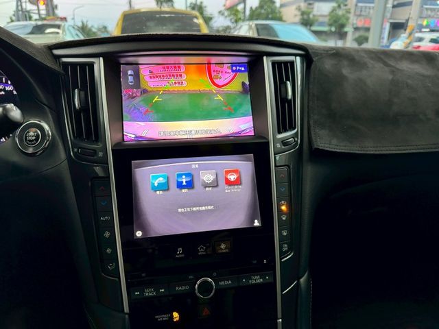 青菜賣 ~僅跑10出萬超美Q50.認證車原版件.雙電動椅.天窗.定速.重點還有電動尾門  第10張相片