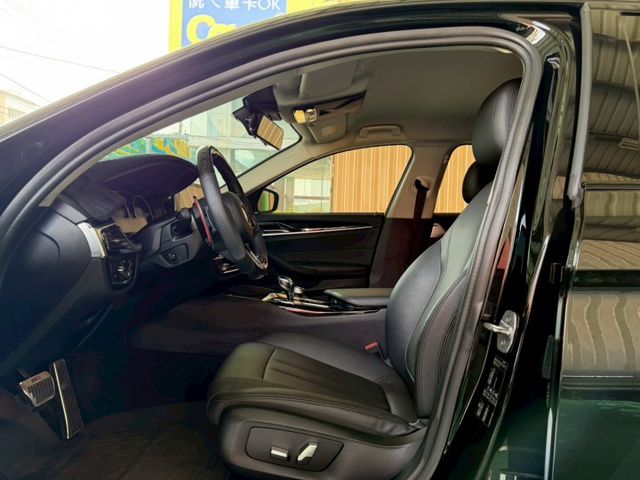 5 SERIES SEDAN G30  第8張相片