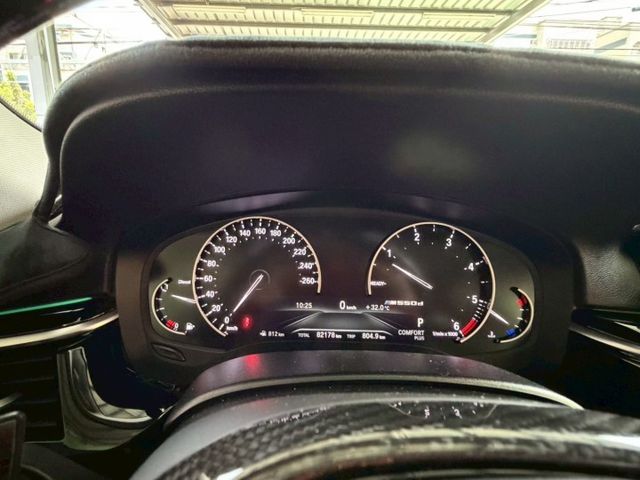 5 SERIES SEDAN G30  第10張相片