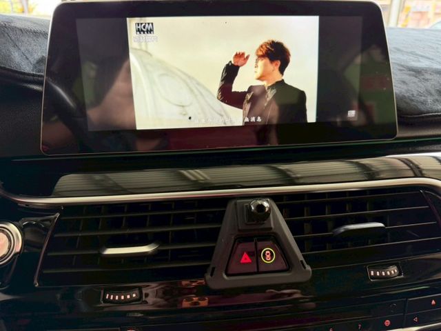 5 SERIES SEDAN G30  第11張相片