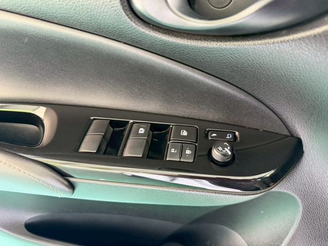 YARIS  第15張相片