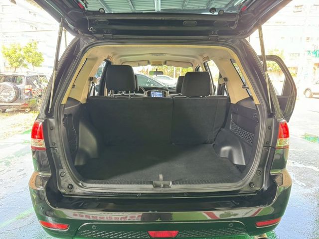 家庭用車 安卓機 後座分離傾倒 藍芽音訊 ISOFIX-兒童座椅固定系統  第4張相片