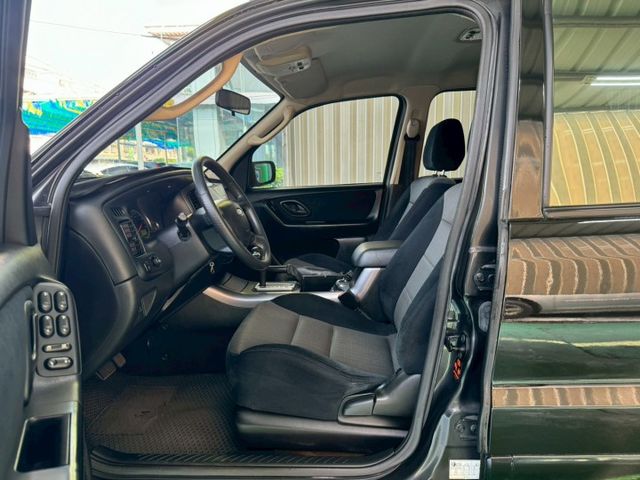 家庭用車 安卓機 後座分離傾倒 藍芽音訊 ISOFIX-兒童座椅固定系統  第7張相片
