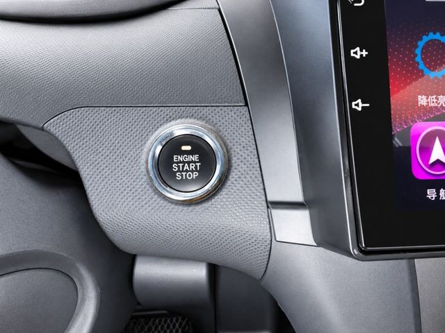 YARIS  第15張相片
