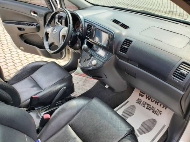 頂級原廠HID頭燈 定速  巡跡防滑系統  第13張相片