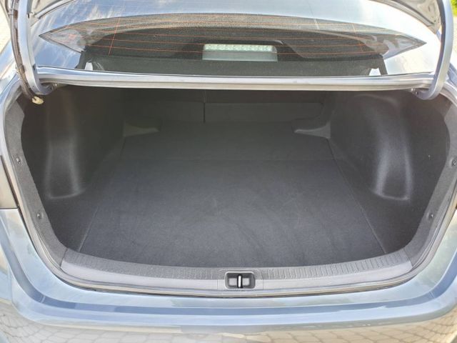 僅跑四萬 國民神車 省油 超好開  第17張相片