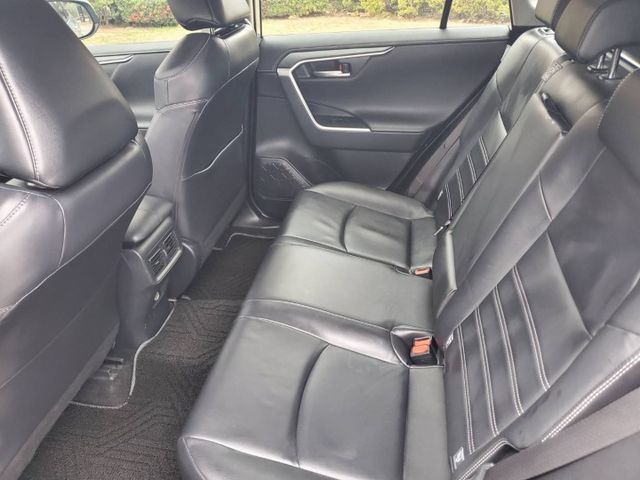 RAV4  第14張相片