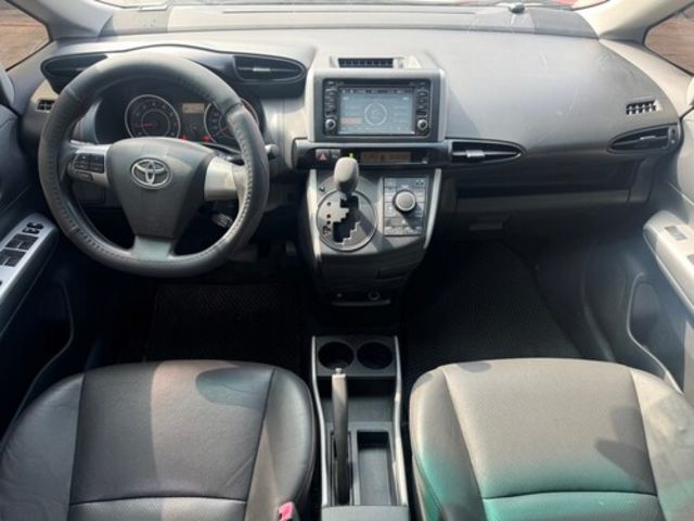 TOYOTA豐田 WISH  第5張相片