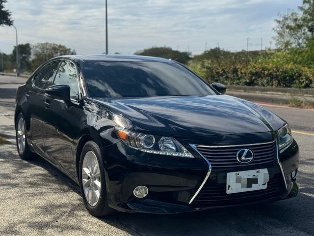 LEXUS凌志 ES300H  第2張相片