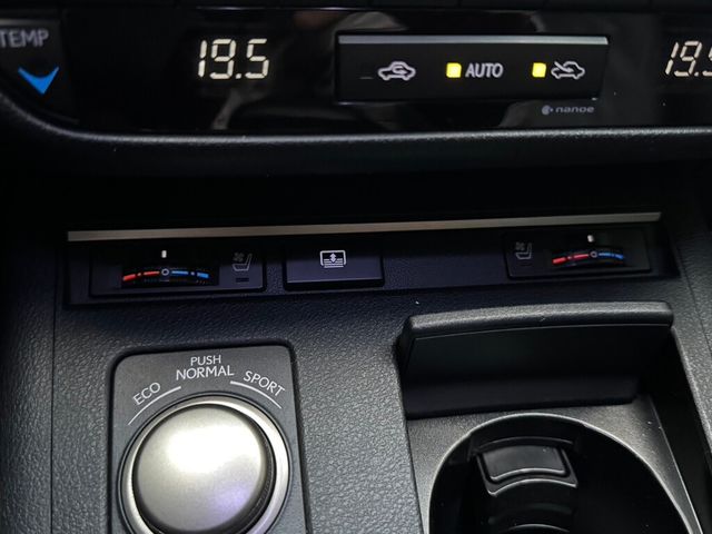 LEXUS凌志 ES300H  第8張相片