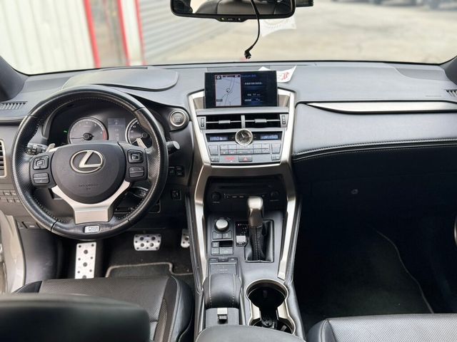 LEXUS凌志 NX200T  第5張相片