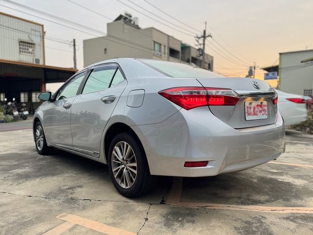 TOYOTA豐田 ALTIS  第5張相片