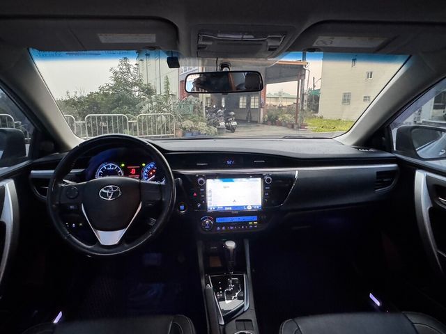 TOYOTA豐田 ALTIS  第9張相片