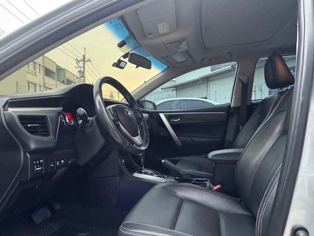 TOYOTA豐田 ALTIS  第11張相片