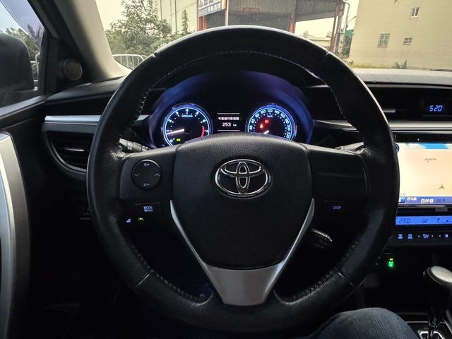 TOYOTA豐田 ALTIS  第21張相片