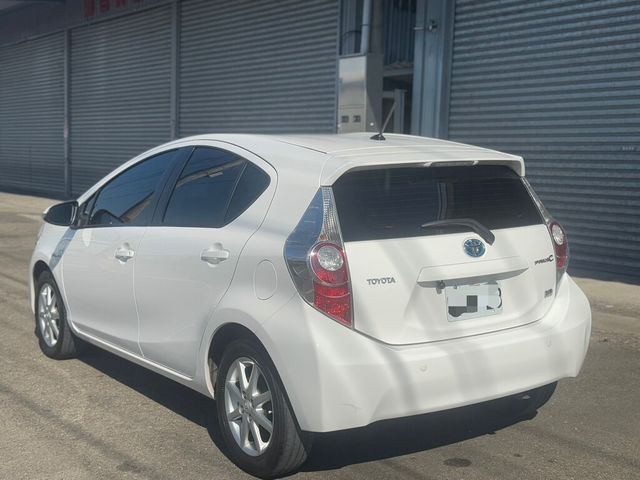 TOYOTA豐田 PRIUS C  第5張相片