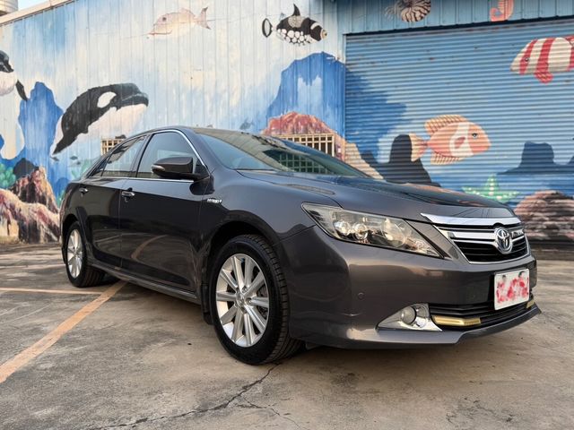 TOYOTA豐田 CAMRY HYBRID  第2張相片