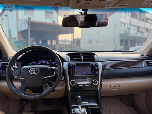 TOYOTA豐田 CAMRY HYBRID  第5張相片