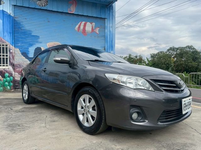 TOYOTA豐田 ALTIS  第2張相片