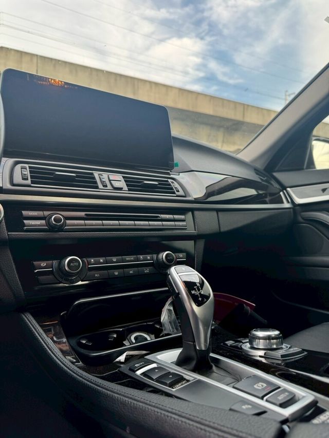 BMW寶馬 520D  第7張相片