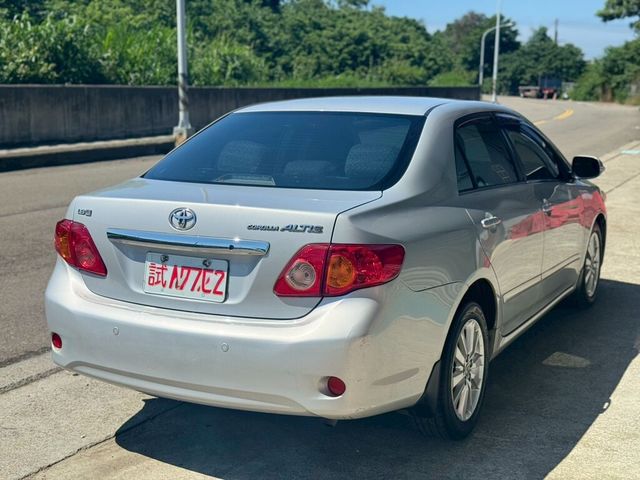TOYOTA豐田 ALTIS  第3張相片