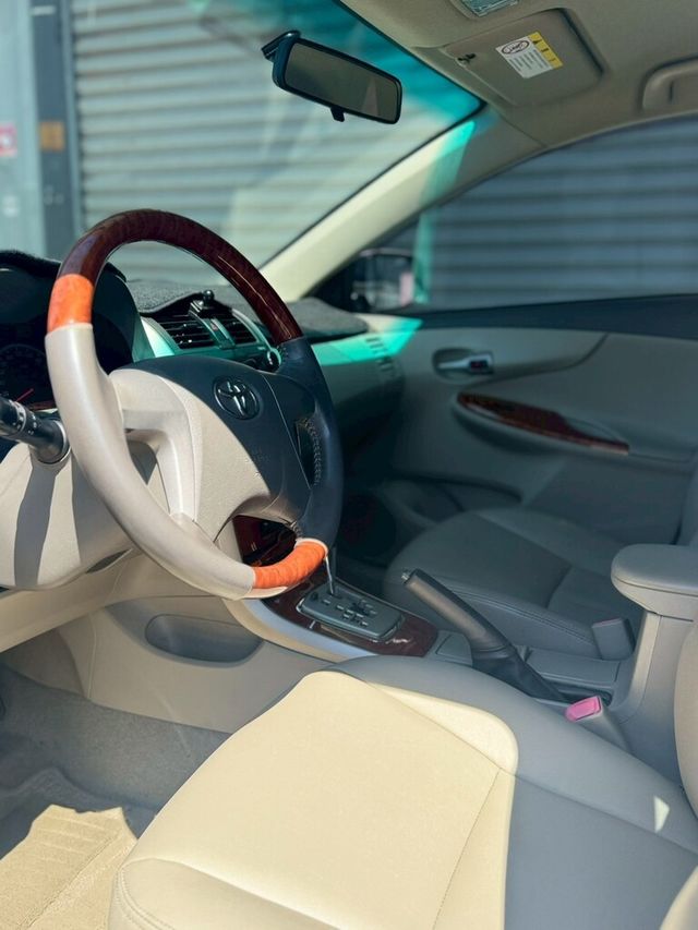 TOYOTA豐田 ALTIS  第5張相片