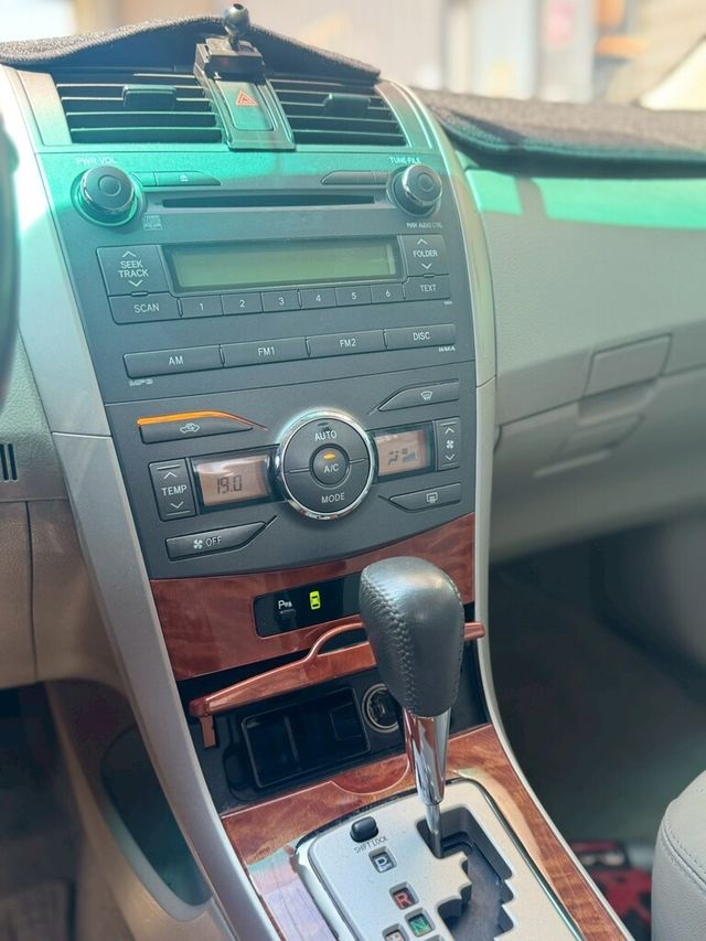 TOYOTA豐田 ALTIS  第7張相片