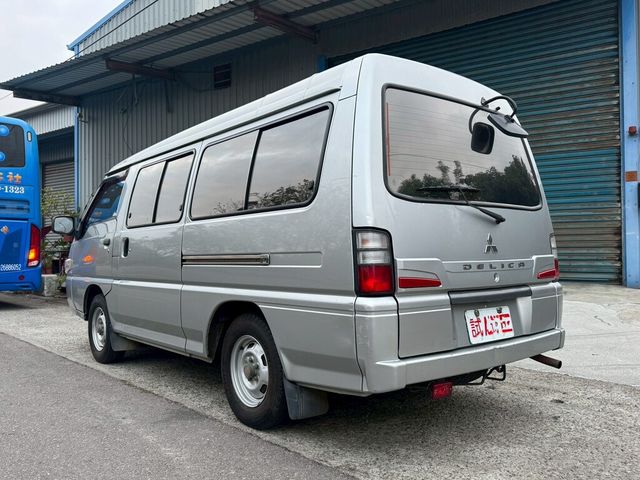 MITSUBISHI三菱 DELICA  第4張相片