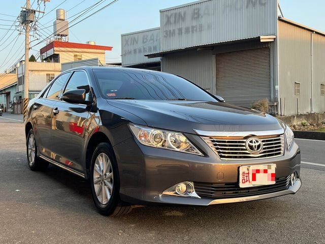 TOYOTA豐田 CAMRY  第2張相片