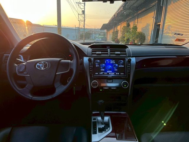 TOYOTA豐田 CAMRY  第5張相片
