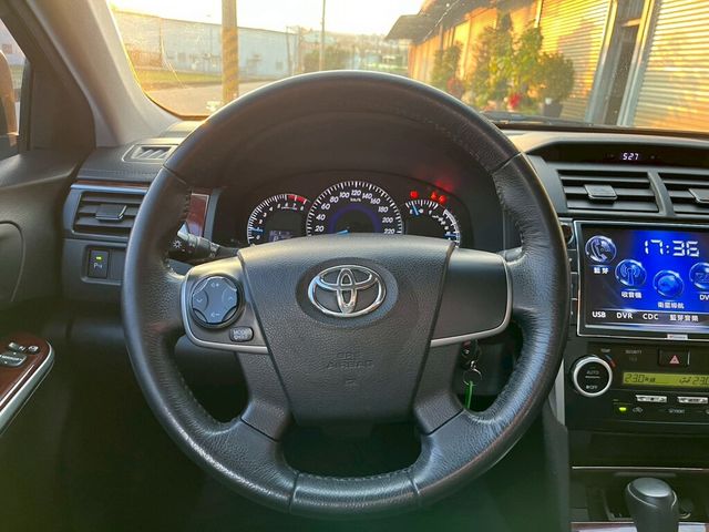 TOYOTA豐田 CAMRY  第8張相片