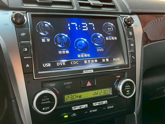 TOYOTA豐田 CAMRY  第10張相片