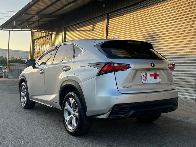 LEXUS凌志 NX300H  第3張相片