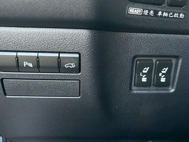 LEXUS凌志 NX300H  第12張相片