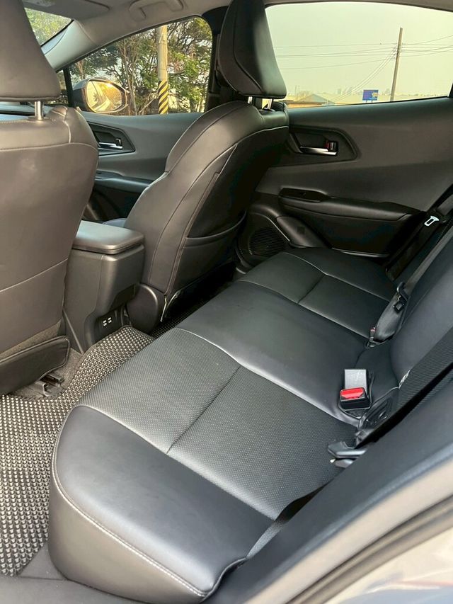 TOYOTA豐田 PRIUS PHEV  第7張相片