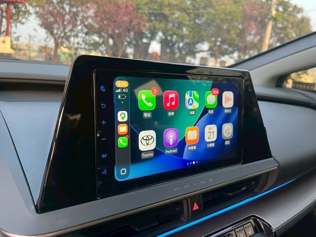 TOYOTA豐田 PRIUS PHEV  第10張相片