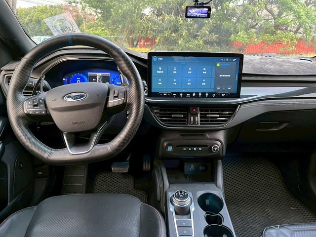 FORD福特 FOCUS ST WAGON  第5張相片