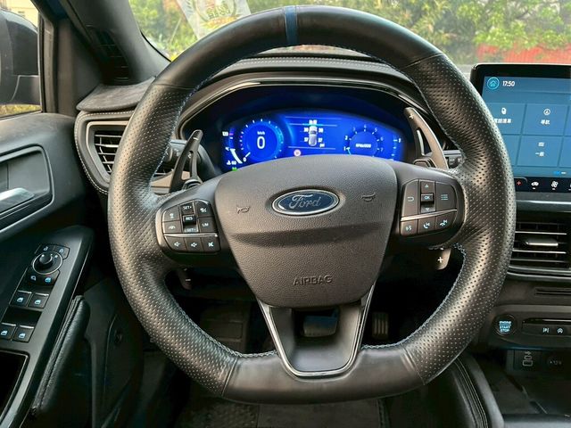 FORD福特 FOCUS ST WAGON  第8張相片
