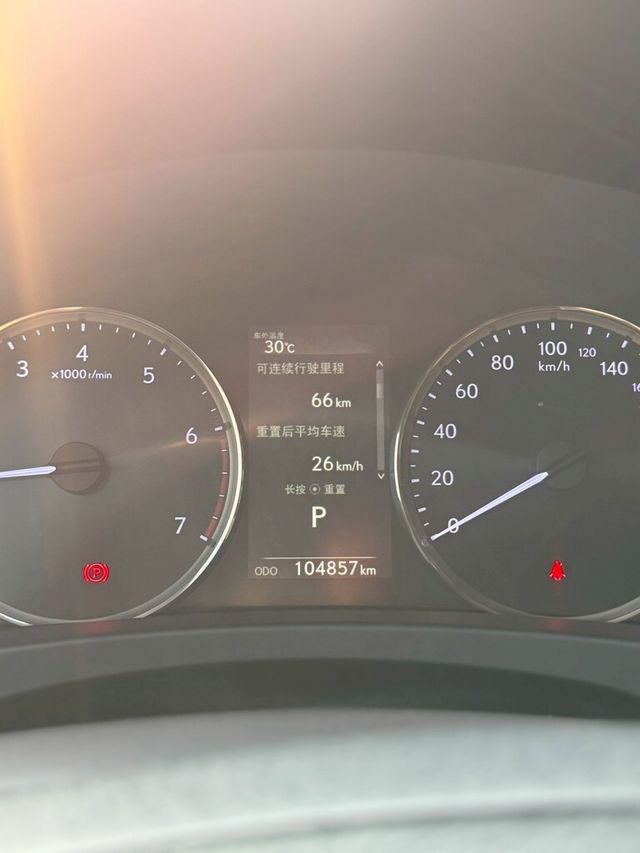 LEXUS凌志 IS200T  第9張相片