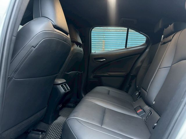 LEXUS凌志 UX200  第7張相片